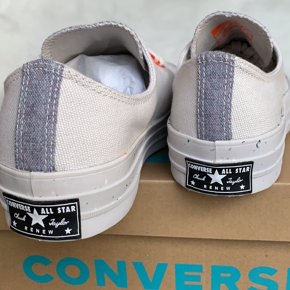 CONVERSE CHUCK 70 OX PALE PUTTY WMNS - Picture 11 of 13